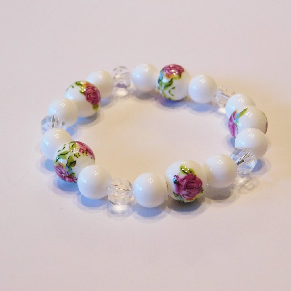 Handmade White Floral Glass Beaded Stretch Bracelet - 7.5"